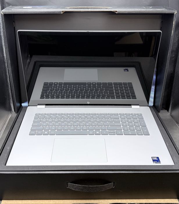 Jak Nowy. Laptop HP OmniBook 7 NGAI 17-DC0217NW 17.3" IPS Ultra 7-258V 32GB RAM 1TB SSD Windows 11 Home, Funkcje AI