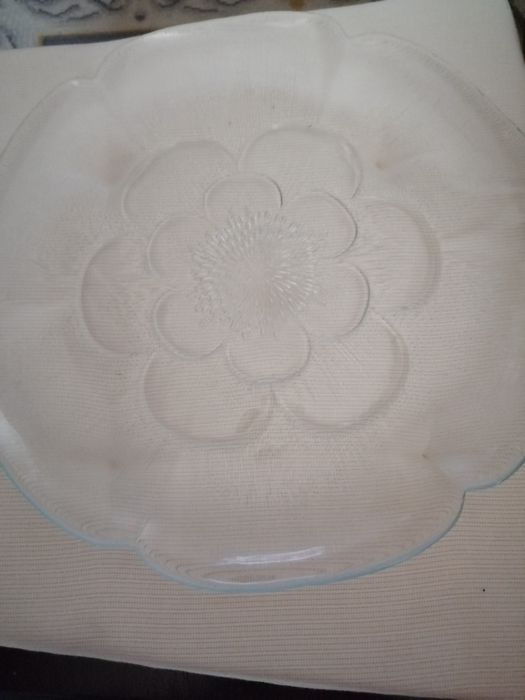 Prato e saladeira, em pyrex