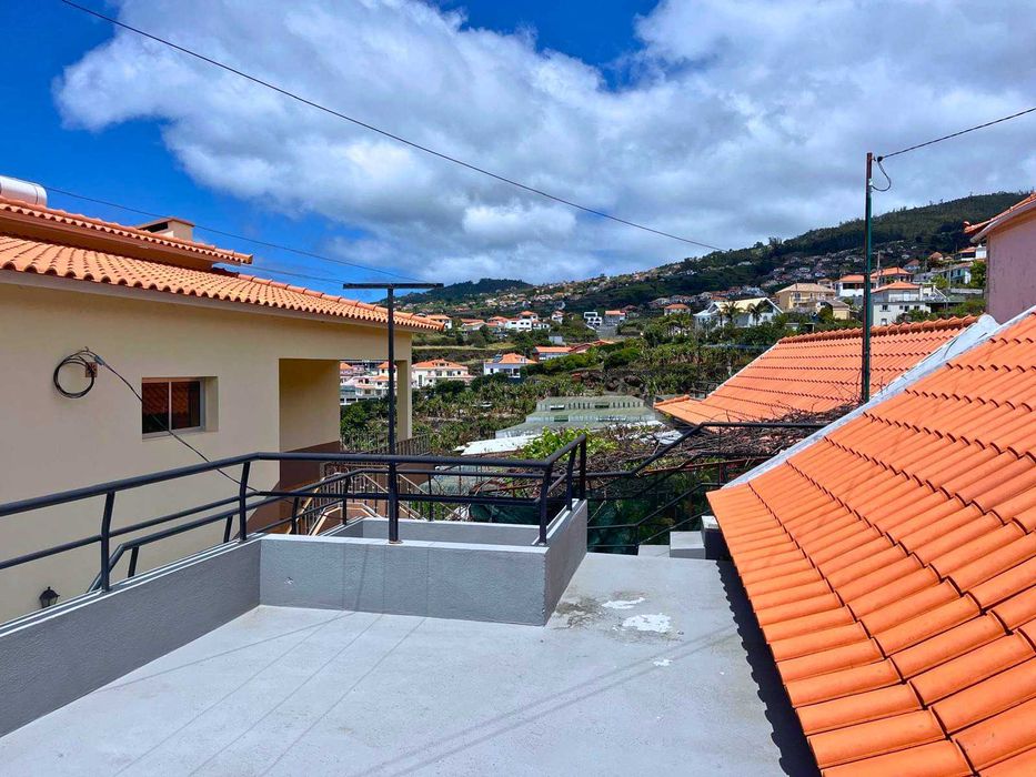 Moradia T2 para arrendamento em Estrada Caminho Lombo do Salão, Calheta