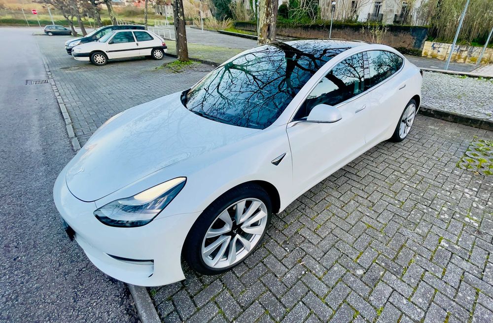 Tesla Model 3 Standard Range Plus