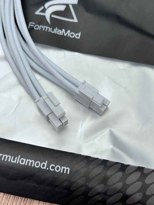 Кастомні кабелі FormulaMod білі