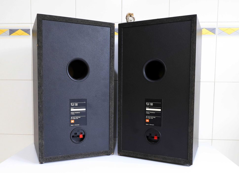 JBL TLX-130 colunas 80 watts / Bases para colunas Hi-Fi