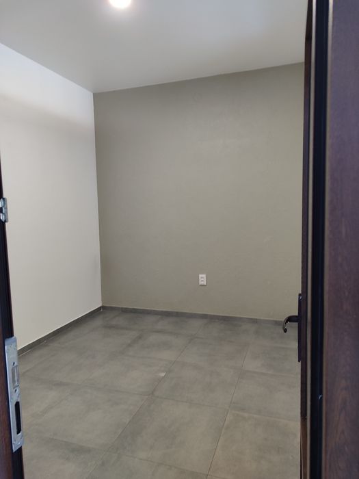 Можл продаж!! офіс від 12, 32, 45 кВ.м окремий вхід, завжди є світло!!