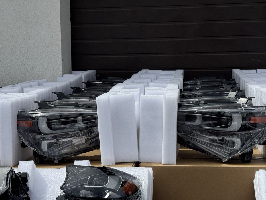 Фара фари  права ліва Mazda cx5 cx50 cx70 cx90 мазда цх 5 50 70 90