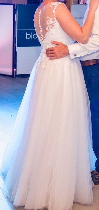 Piękna suknia ślubna