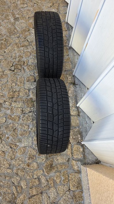 2 Pneus Continental - Como Novos