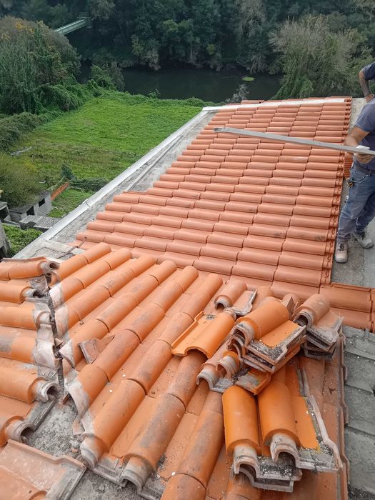 Trolha picheleiro serralheiro pintor demolições
