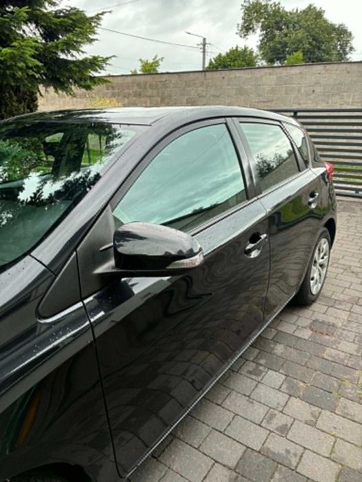 Samochód Toyota Auris