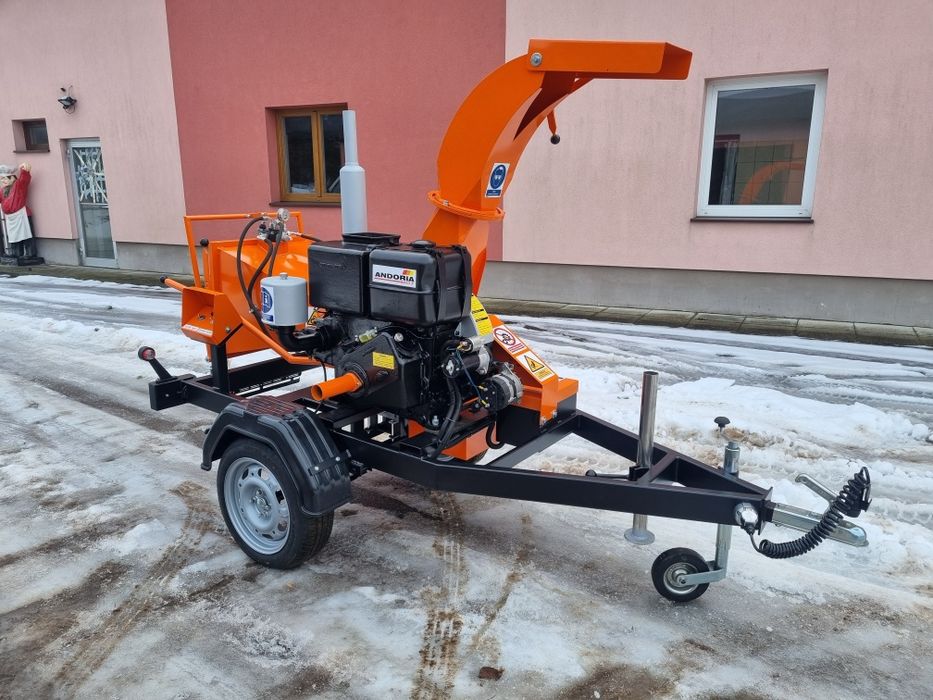 Rębak spalinowy rębak mobilny rębak do gałęzi