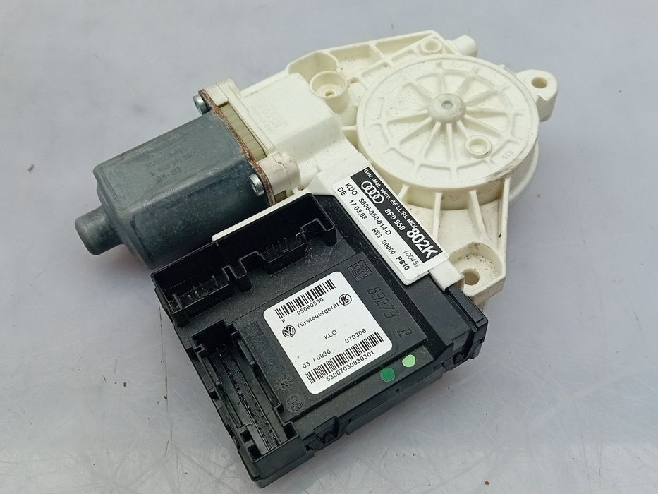 Motor vidro frente direito AUDI A3 (8P1)