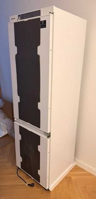 Lodówka do zabudowy Samsung BRB260030WW