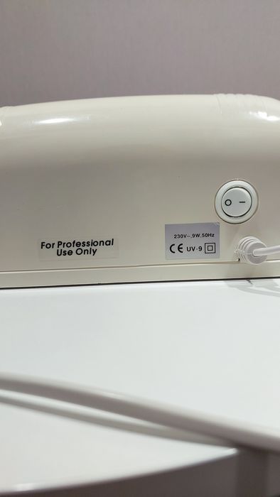 УФ лампа для нігтів 9 Вт