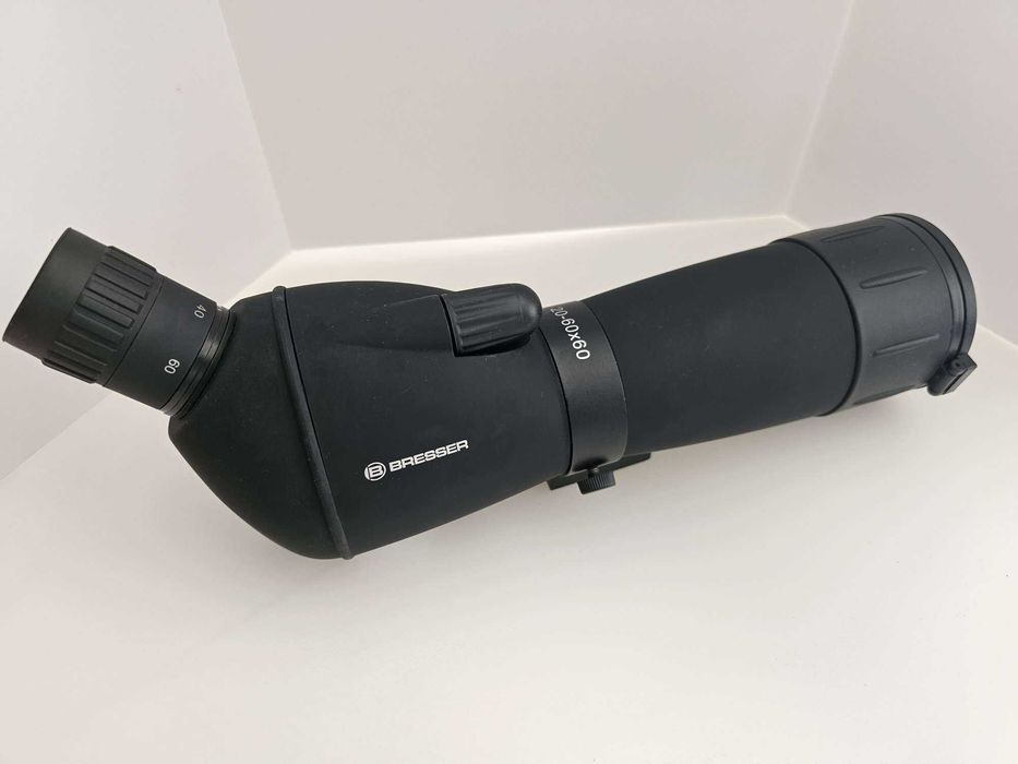 Telescópio terrestre Bresser 20-60x60 (NOVO)