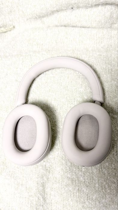 Słuchawki Sony WH1000XM5S srebrne