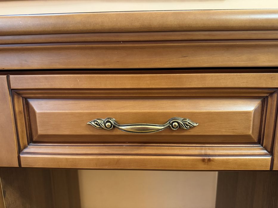 Туалетний столик.