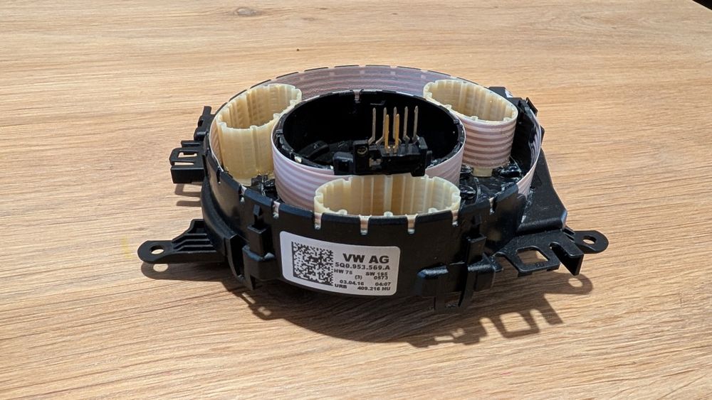 Taśma do kierownicy grupa VAG 5Q0.953.569.A - zregenerowana