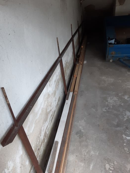 Balustrady balkonowe metalowa konstrukcja