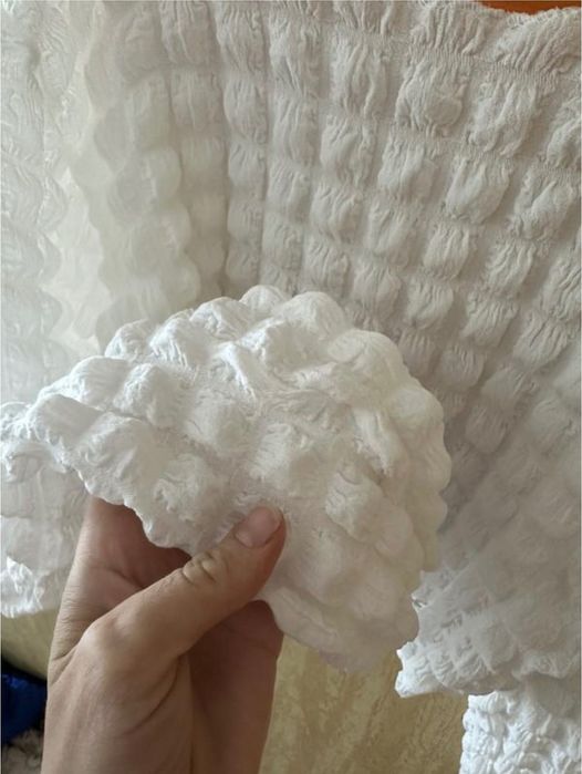 Кроп топ Prettylittlething