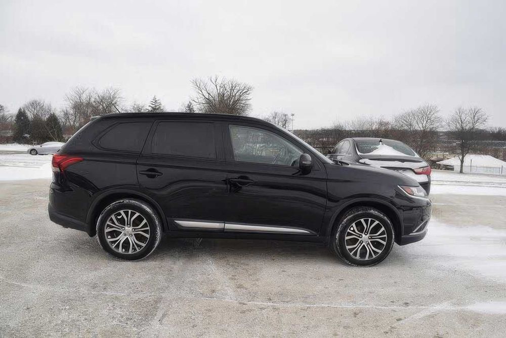Mitsubishi Outlander SEL      2016