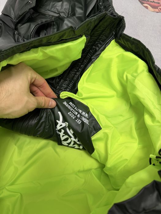 куртка тепло реагуюча яMetra drip moncler polo raulph balenciaga