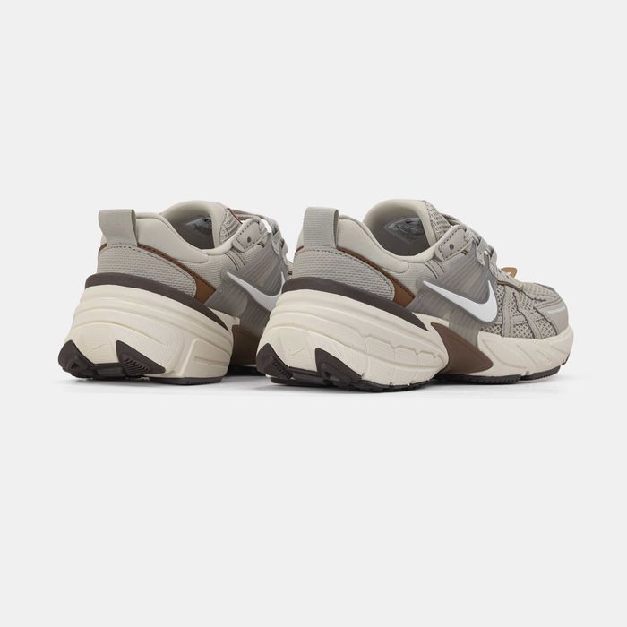 Женские кроссовки Nike V2K Runtekk Grey Brown. 36-40