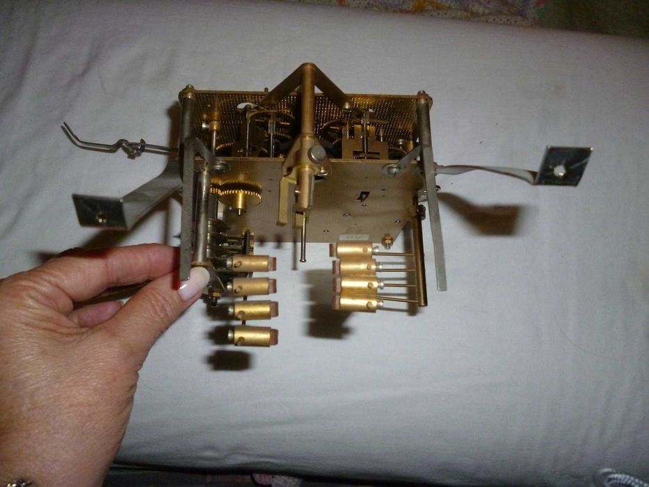 Máquina de relógio de parede para recuperação
