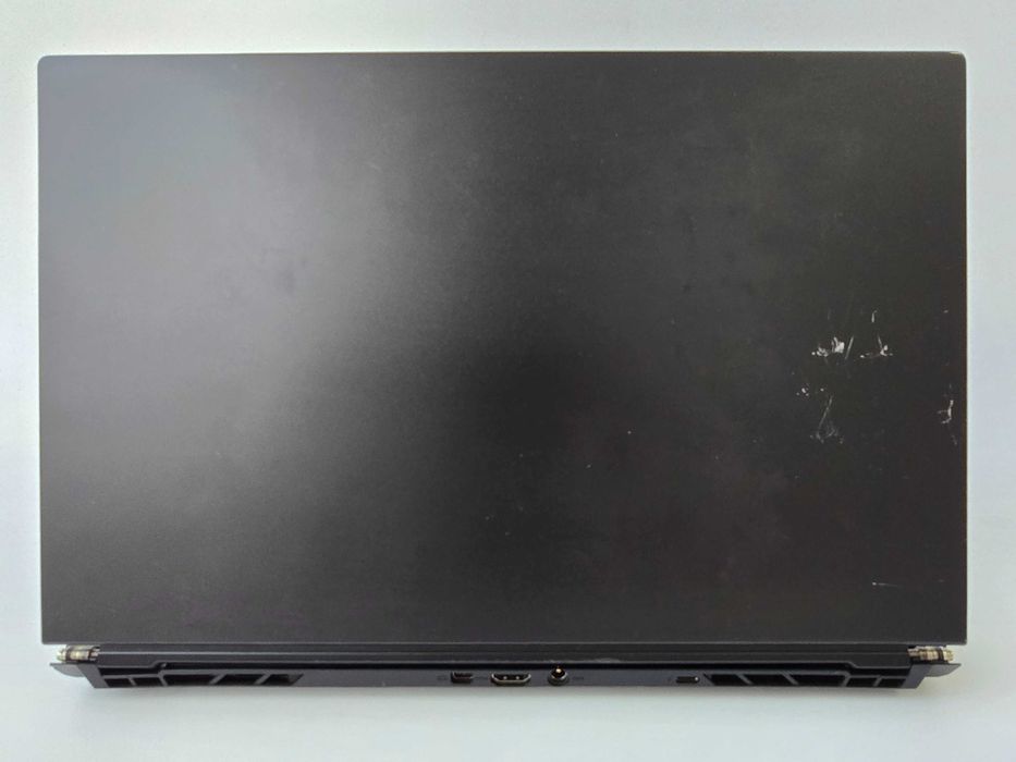 Ноутбук Clevo 15 i7 10875H/RTX 2080 Super/RAM 16GB/SSD 256GB/144Hz