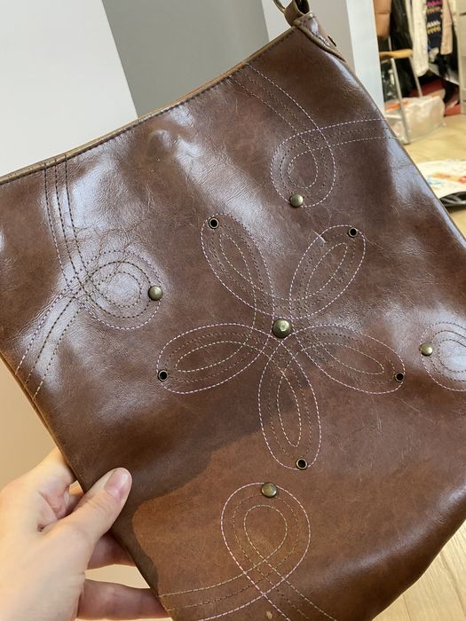 Brązowa torebka listonoszka na ramię