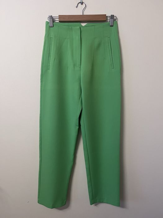 Eleganckie zielone spodnie cygaretki Sinsay xs/s