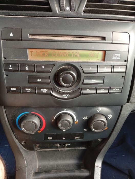 Fiat Stilo azul 3 portas PARADO