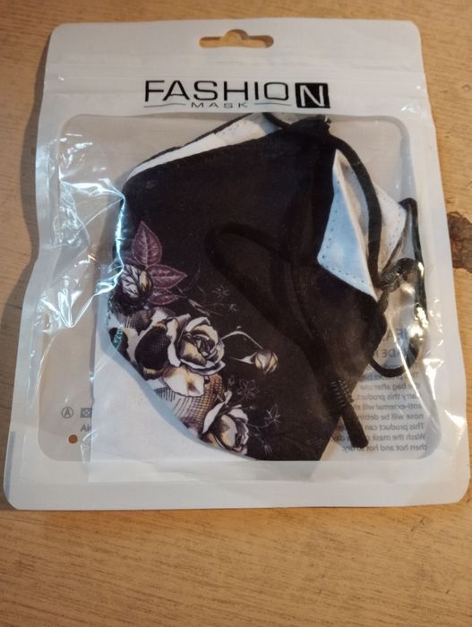 Maseczka na twarz ochronna- nowa