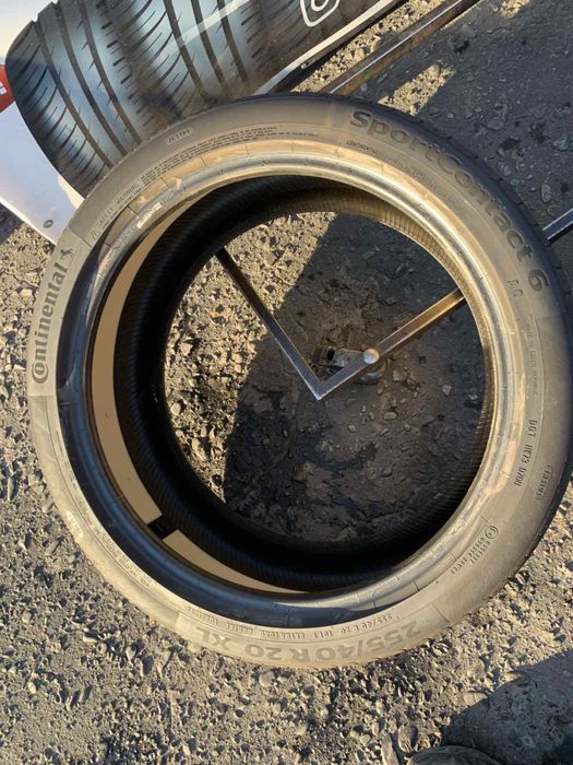 Шини 255/40 R20 пара Continental 6мм, літо