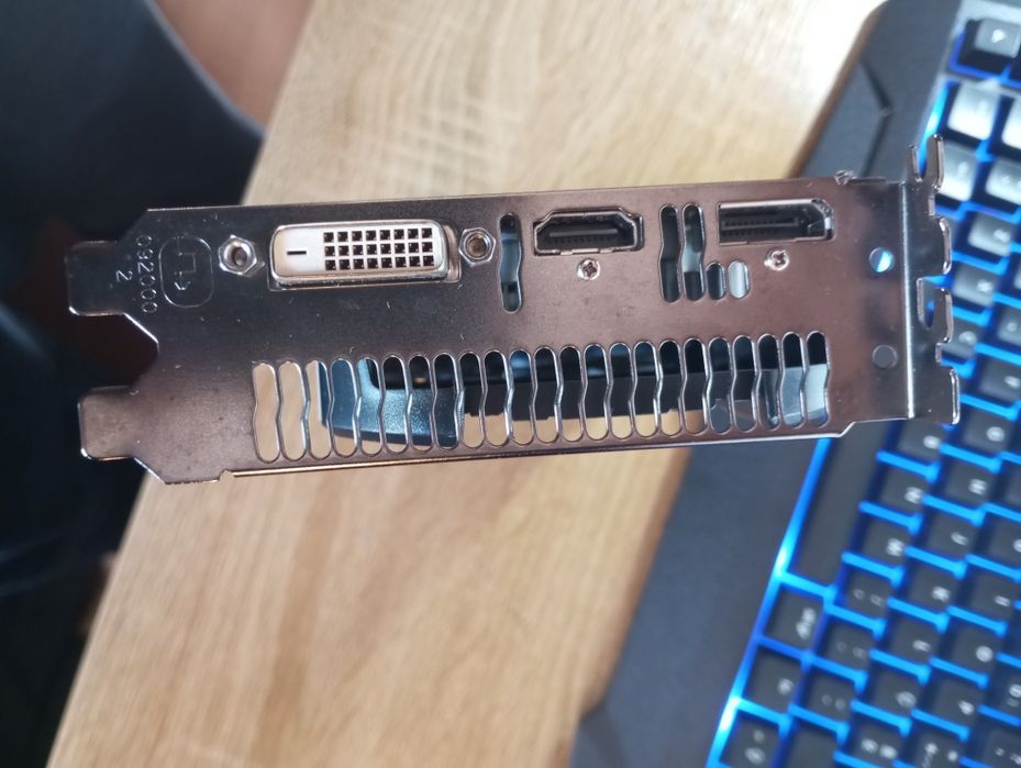 Placa gráfica RX 560