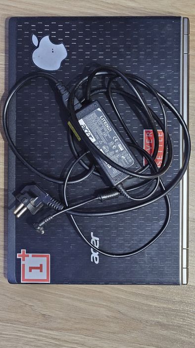 Ігровий ноутбук Acer V3-575G-57CN / I5-6200U / Nvidia 940M / 8Gb