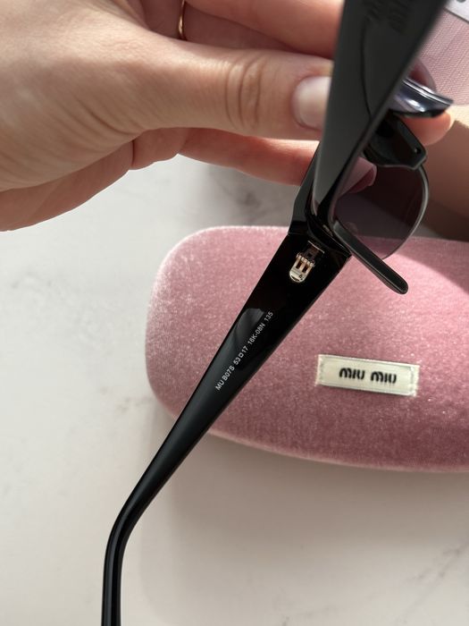 трендові окуляри miu