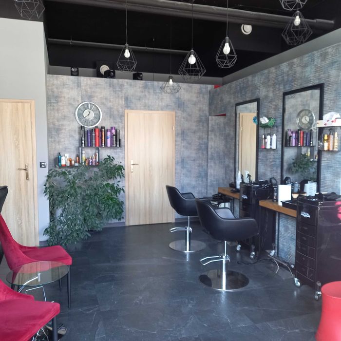 Odstąpię salon fryzjerski
