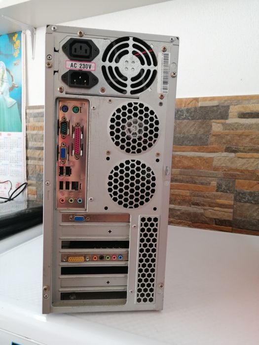Ecrã computador+teclado +colunas