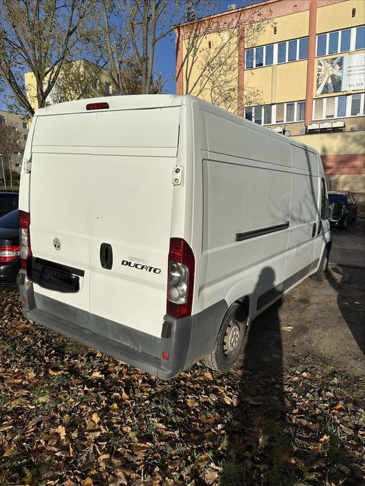 Wynajem Busa Fiat Ducato paka 3,7m długości