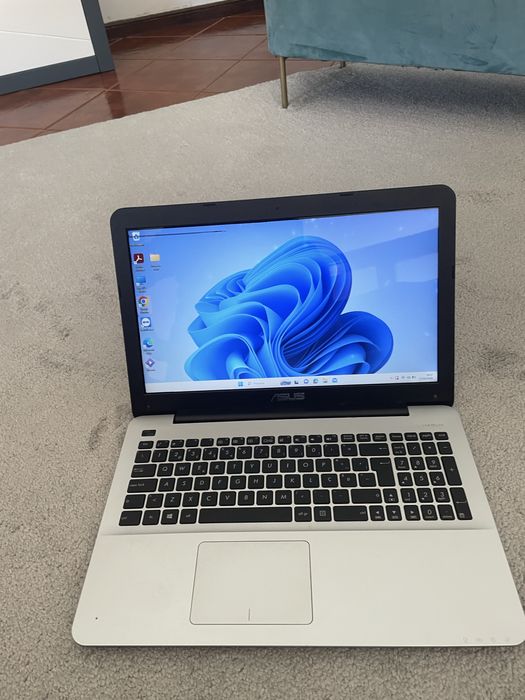 Portatil ASUS X555LD