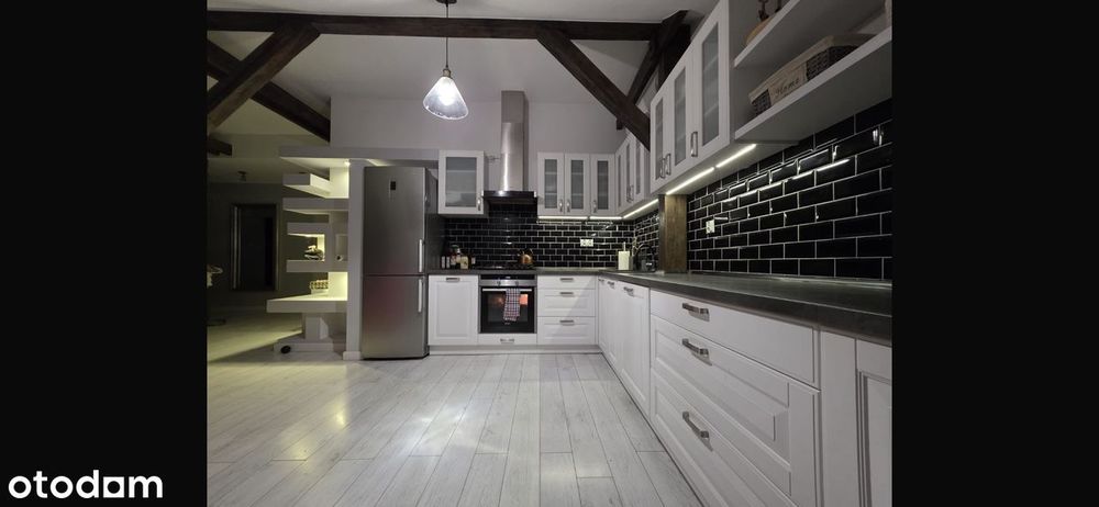 Klimatyczne mieszkanie w centrum Płocka, kamienica, garaż