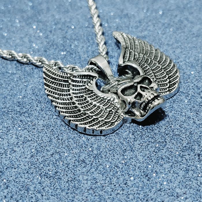 Брутальный кулон Крылатый Череп, цепочка - канат 60см