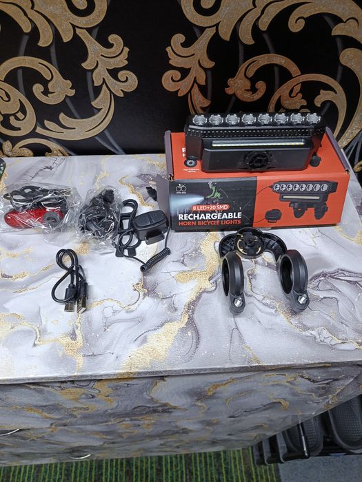 Велофонарь  восемь светодиодов  + фонарь задний , заряжается через  USB