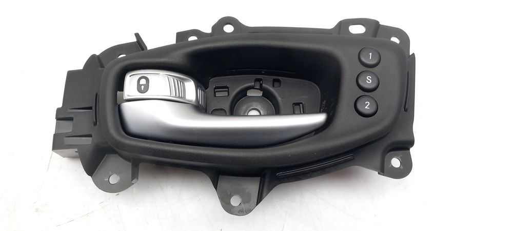 Pega interior porta frente esquerda JEEP Compass (MP, M6)