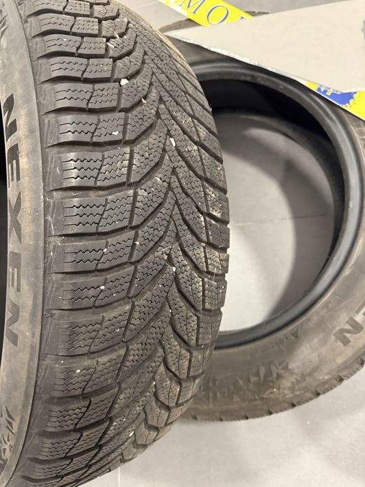 Vendo pneus 215/60/117