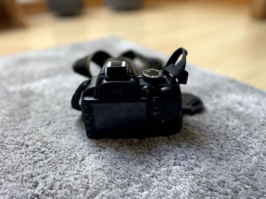 Nikon D3100 usada