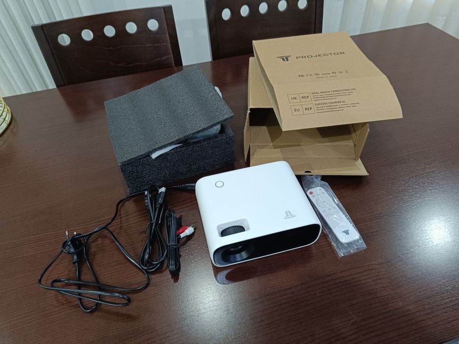 Projector Wielio

Entrada HDMI 
Com WiFi e bluetooth 
Para filmes, jog