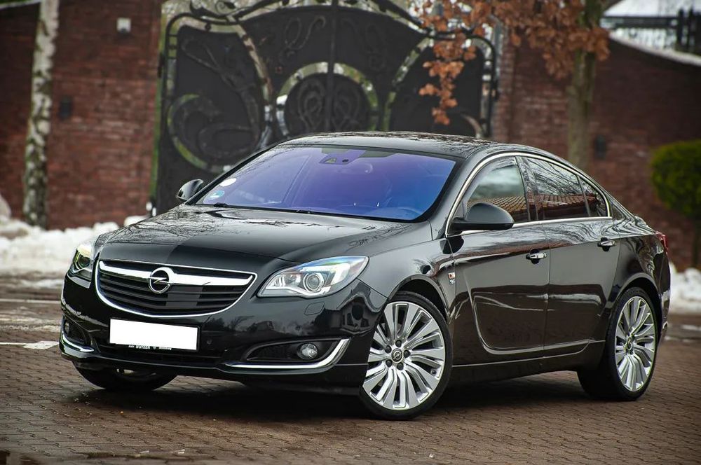 Opel Insignia 2.0T(250KM) XENON ledy Navi KAMERA  skory BLIS  z NIEMIEC!OPC