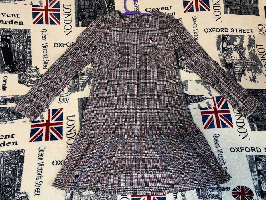 Ніжне плаття для дівчат