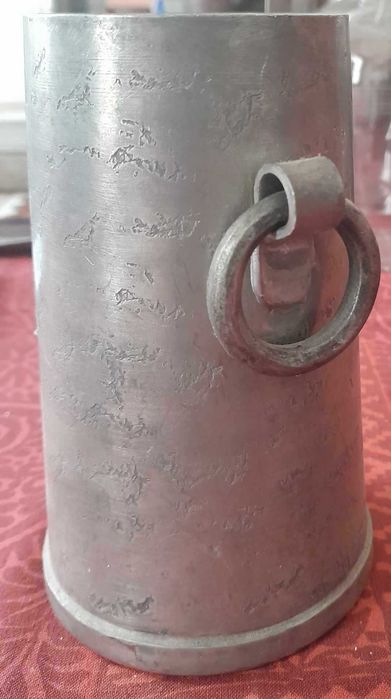 Copo Skurdal Pewter com argolas