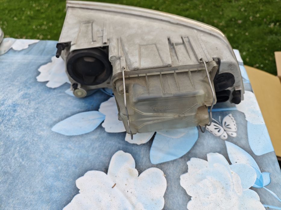 Lampy przednie skoda octavia 2